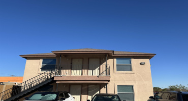 1610 E Plum St, Laredo, Texas 78043, 2 Bedrooms Bedrooms, 3 Rooms Rooms,1 BathroomBathrooms,Residential,For Rent,1610 E Plum St,20262320