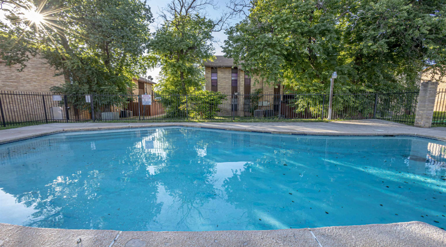 100 E Hillside Rd, LAREDO, Texas 78041, 1 Bedroom Bedrooms, 3 Rooms Rooms,1 BathroomBathrooms,Residential,For Rent,100 E Hillside Rd,20262324