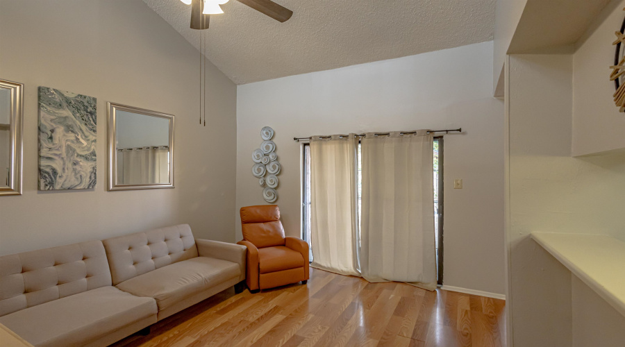 100 E Hillside Rd, LAREDO, Texas 78041, 1 Bedroom Bedrooms, 3 Rooms Rooms,1 BathroomBathrooms,Residential,For Rent,100 E Hillside Rd,20262324