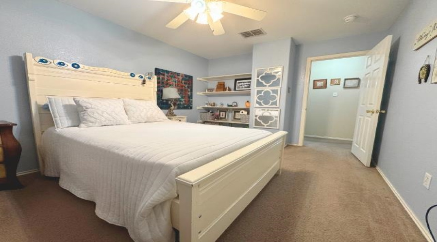 107 Castellanos Ct, laredo, Texas 78045, 4 Bedrooms Bedrooms, 6 Rooms Rooms,3 BathroomsBathrooms,Residential,For Sale,107 Castellanos Ct,20262327