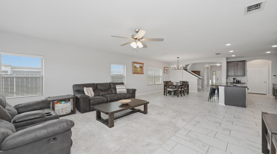 1423 Sambar Lp, Laredo, Texas 78045, 4 Bedrooms Bedrooms, 8 Rooms Rooms,3 BathroomsBathrooms,Residential,For Sale,1423 Sambar Lp,20262330