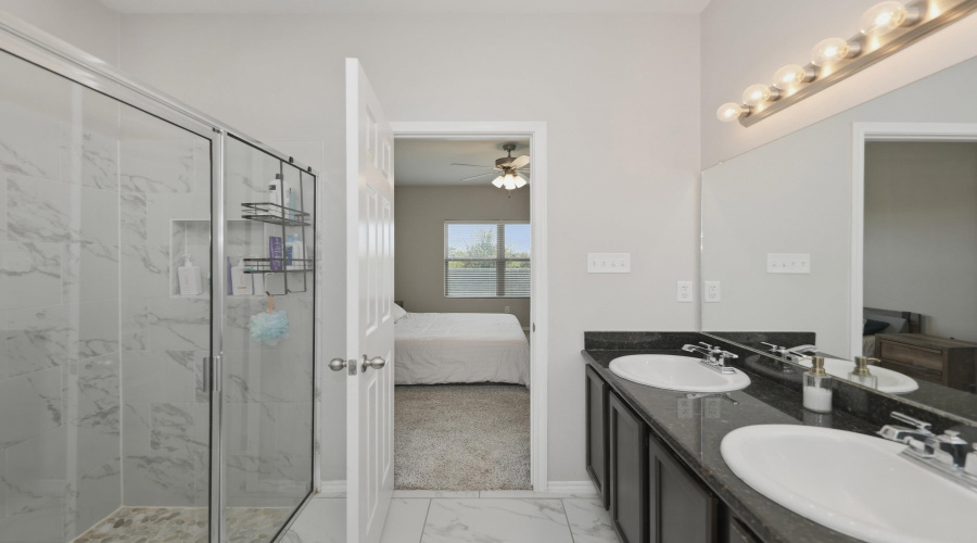 1423 Sambar Lp, Laredo, Texas 78045, 4 Bedrooms Bedrooms, 8 Rooms Rooms,3 BathroomsBathrooms,Residential,For Sale,1423 Sambar Lp,20262330