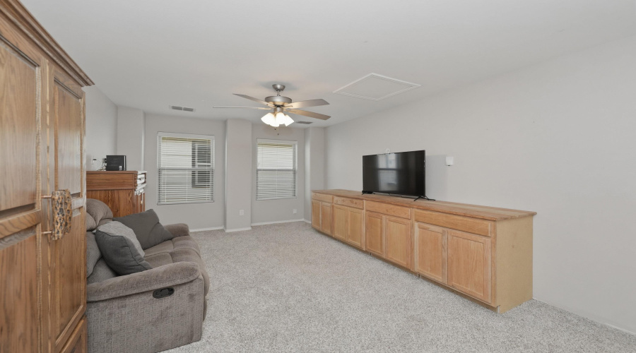 1423 Sambar Lp, Laredo, Texas 78045, 4 Bedrooms Bedrooms, 8 Rooms Rooms,3 BathroomsBathrooms,Residential,For Sale,1423 Sambar Lp,20262330