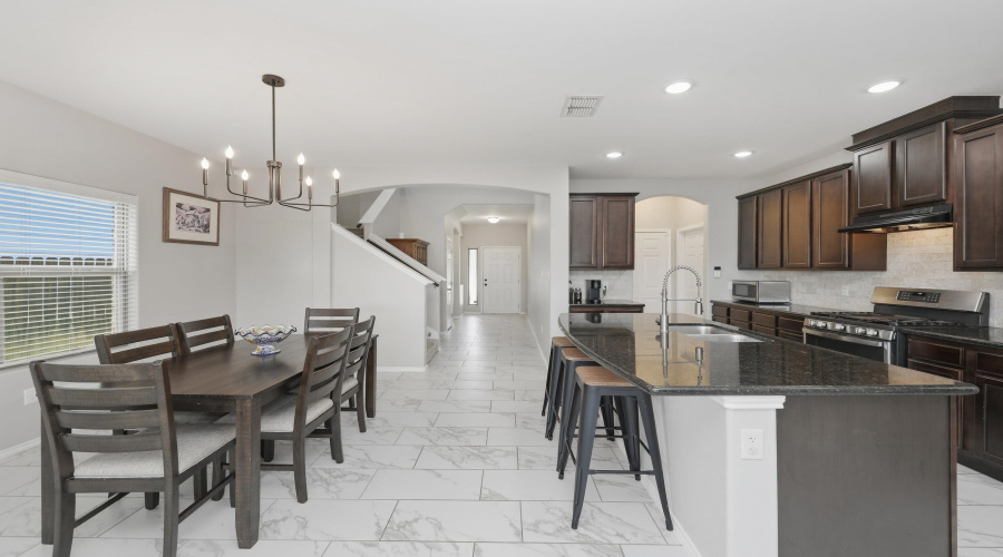 1423 Sambar Lp, Laredo, Texas 78045, 4 Bedrooms Bedrooms, 8 Rooms Rooms,3 BathroomsBathrooms,Residential,For Sale,1423 Sambar Lp,20262330