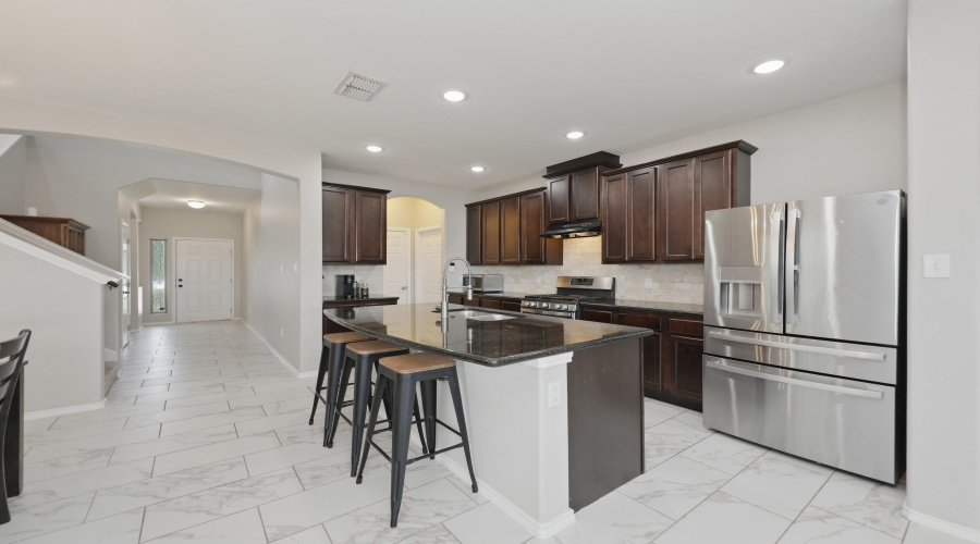 1423 Sambar Lp, Laredo, Texas 78045, 4 Bedrooms Bedrooms, 8 Rooms Rooms,3 BathroomsBathrooms,Residential,For Sale,1423 Sambar Lp,20262330