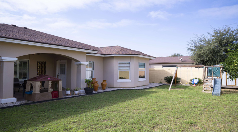 415 Starling Creek Lp, Laredo, Texas 78045, 3 Bedrooms Bedrooms, 5 Rooms Rooms,2 BathroomsBathrooms,Residential,For Rent,415 Starling Creek Lp,20262332