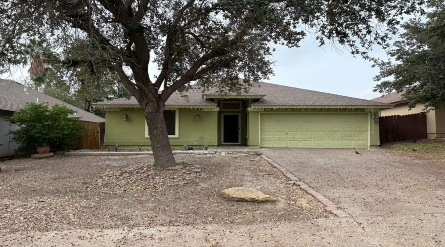 316 Cinnamon Teal Lp, Laredo, Texas 78045-4118, 4 Bedrooms Bedrooms, 6 Rooms Rooms,3 BathroomsBathrooms,Residential,For Sale,316 Cinnamon Teal Lp,20262334