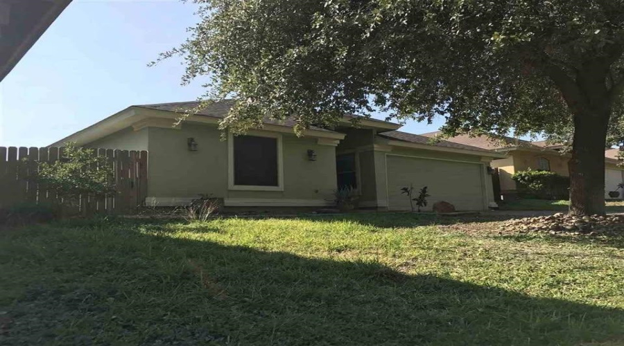 316 Cinnamon Teal Lp, Laredo, Texas 78045-4118, 4 Bedrooms Bedrooms, 6 Rooms Rooms,3 BathroomsBathrooms,Residential,For Sale,316 Cinnamon Teal Lp,20262334