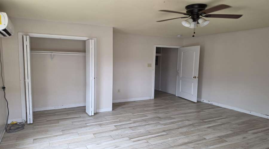 301 Soria Dr, laredo, Texas 78046, 1 Bedroom Bedrooms, 1 Room Rooms,1 BathroomBathrooms,Residential,For Rent,301 Soria Dr,20262336