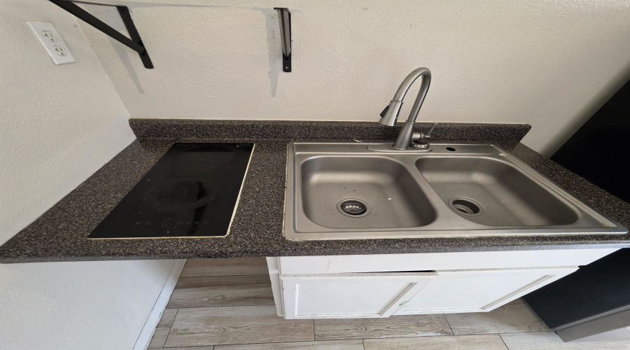 301 Soria Dr, laredo, Texas 78046, 1 Bedroom Bedrooms, 1 Room Rooms,1 BathroomBathrooms,Residential,For Rent,301 Soria Dr,20262336