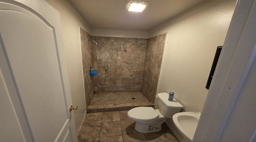 301 Soria Dr, laredo, Texas 78046, 1 Bedroom Bedrooms, 1 Room Rooms,1 BathroomBathrooms,Residential,For Rent,301 Soria Dr,20262336