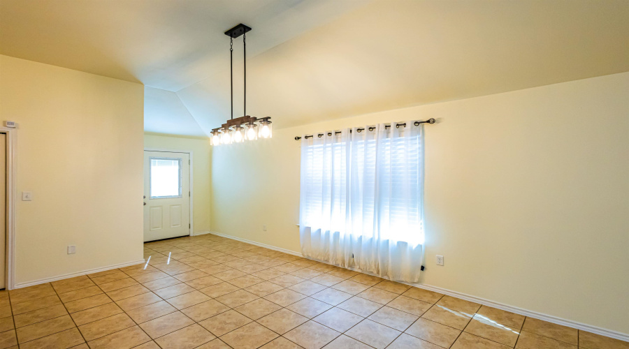 1631 Ann Harbor St, Laredo, Texas 78045, 4 Bedrooms Bedrooms, 5 Rooms Rooms,2 BathroomsBathrooms,Residential,For Sale,1631 Ann Harbor St,20262341