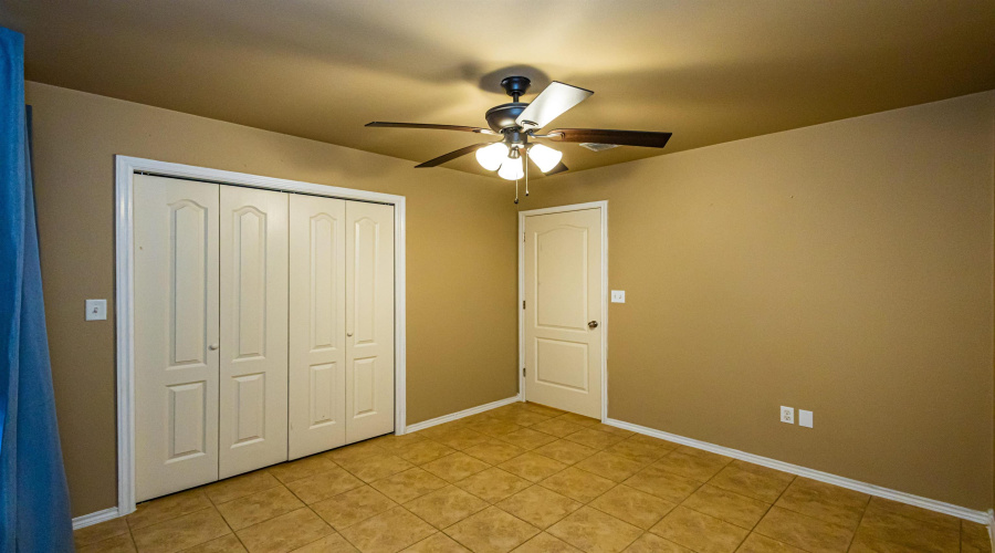 1631 Ann Harbor St, Laredo, Texas 78045, 4 Bedrooms Bedrooms, 5 Rooms Rooms,2 BathroomsBathrooms,Residential,For Sale,1631 Ann Harbor St,20262341