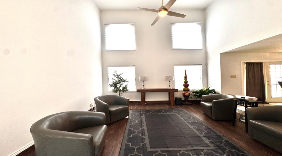 128 Tamarack Lp, LAREDO, Texas 78045, 3 Bedrooms Bedrooms, 6 Rooms Rooms,3 BathroomsBathrooms,Residential,For Sale,128 Tamarack Lp,20262342