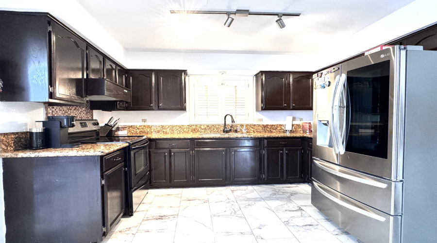 128 Tamarack Lp, LAREDO, Texas 78045, 3 Bedrooms Bedrooms, 6 Rooms Rooms,3 BathroomsBathrooms,Residential,For Sale,128 Tamarack Lp,20262342