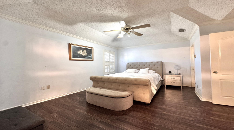 128 Tamarack Lp, LAREDO, Texas 78045, 3 Bedrooms Bedrooms, 6 Rooms Rooms,3 BathroomsBathrooms,Residential,For Sale,128 Tamarack Lp,20262342