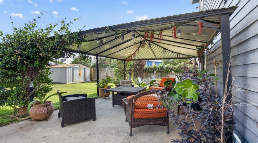 17547 Port Bolivar Dr, Laredo, Texas 78045, 4 Bedrooms Bedrooms, 6 Rooms Rooms,2 BathroomsBathrooms,Residential,For Sale,17547 Port Bolivar Dr,20262343