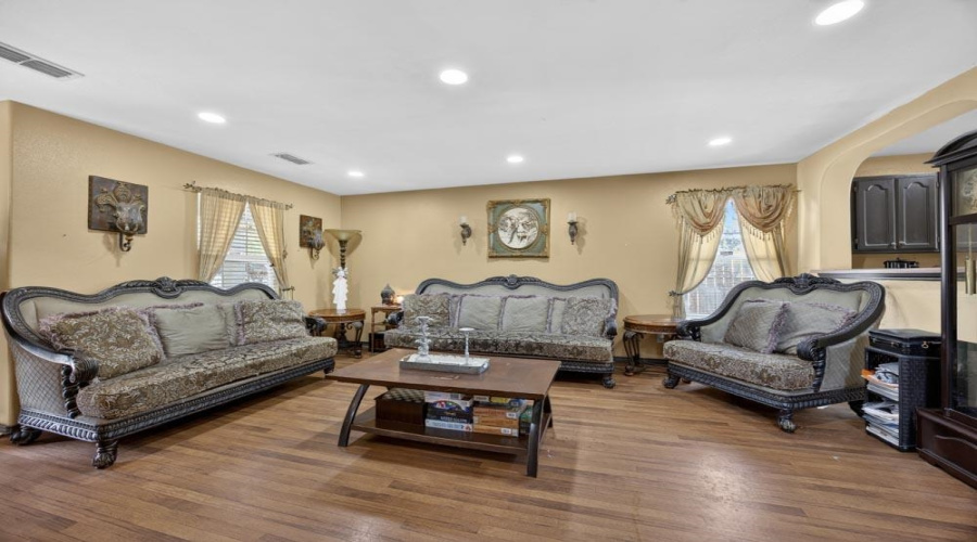 17547 Port Bolivar Dr, Laredo, Texas 78045, 4 Bedrooms Bedrooms, 6 Rooms Rooms,2 BathroomsBathrooms,Residential,For Sale,17547 Port Bolivar Dr,20262343