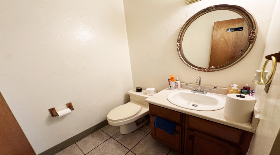 14208 Business Ave, Laredo, Texas 78045, 1 Bedroom Bedrooms, 21 Rooms Rooms,4 BathroomsBathrooms,Commercial/industrial,For Rent,14208 Business Ave,20262360