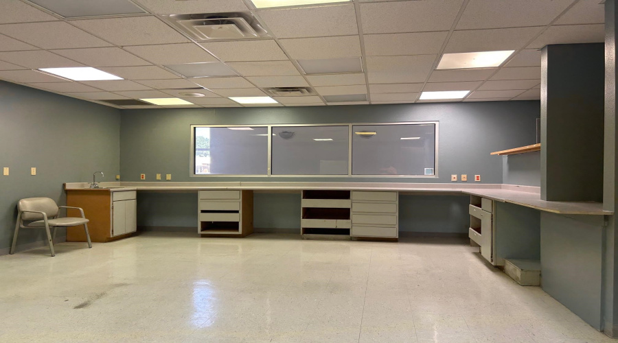 209 W Village Blvd, Laredo, Texas 78041, 11 Rooms Rooms,1 BathroomBathrooms,Commercial retail/office,For Rent,209 W Village Blvd,20262347