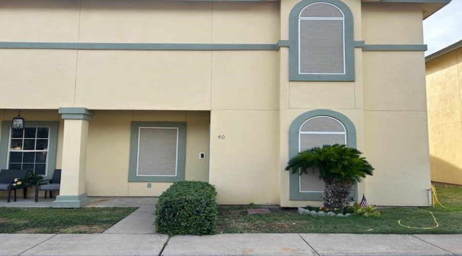 1000 Ranchway Dr, Laredo, Texas 78045, 3 Bedrooms Bedrooms, 6 Rooms Rooms,3 BathroomsBathrooms,Residential,For Rent,1000 Ranchway Dr,20262351