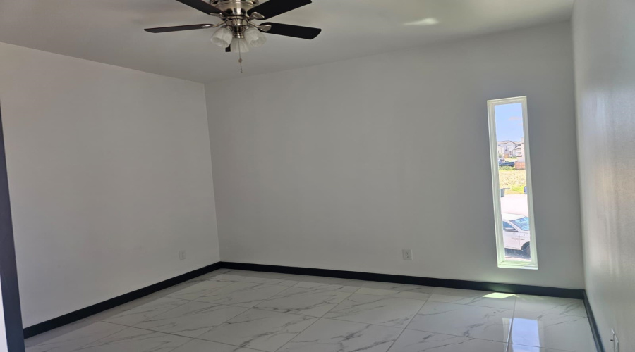 512 Concepcion, Laredo, Texas 78045-8029, 3 Bedrooms Bedrooms, 6 Rooms Rooms,2 BathroomsBathrooms,Residential,For Sale,512 Concepcion,20262352