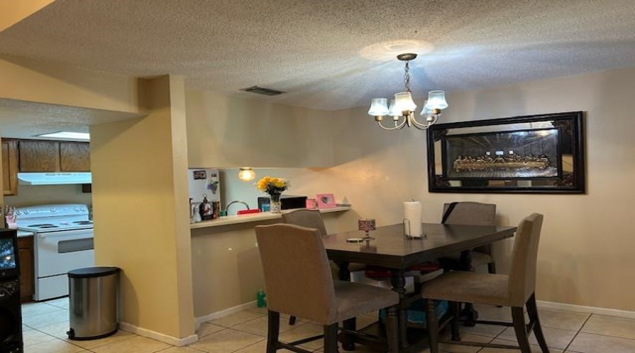 100 E Hillside Rd, Laredo, Texas 78041, 2 Bedrooms Bedrooms, 4 Rooms Rooms,1 BathroomBathrooms,Residential,For Sale,100 E Hillside Rd,20262353