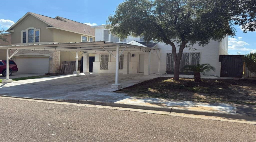 504 Campanario Ln, Laredo, Texas 78046, 4 Bedrooms Bedrooms, 7 Rooms Rooms,2 BathroomsBathrooms,Residential,For Sale,504 Campanario Ln,20262358