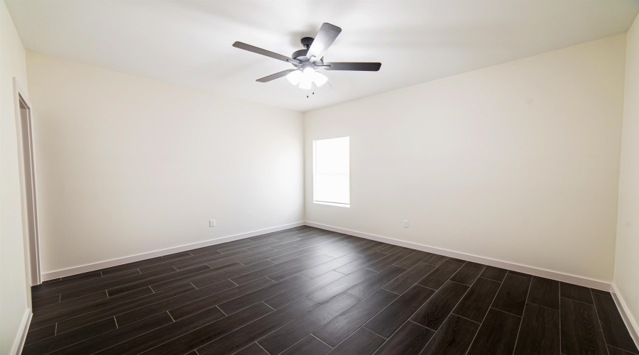 1701 Belgian Blue Lp., Laredo, Texas 78046, 5 Bedrooms Bedrooms, 6 Rooms Rooms,2 BathroomsBathrooms,Residential,For Sale,1701 Belgian Blue Lp.,20262363