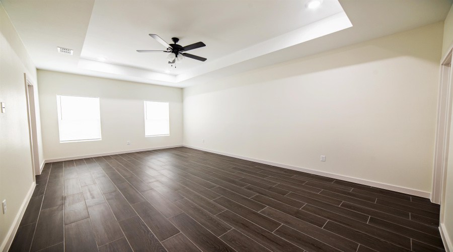 1701 Belgian Blue Lp., Laredo, Texas 78046, 5 Bedrooms Bedrooms, 6 Rooms Rooms,2 BathroomsBathrooms,Residential,For Sale,1701 Belgian Blue Lp.,20262363