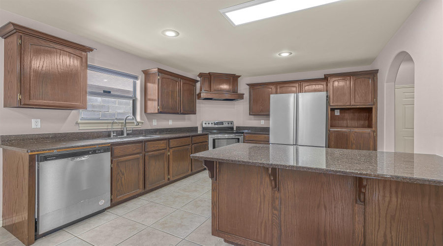8710 Allegheny St, Laredo, Texas 78045, 4 Bedrooms Bedrooms, 5 Rooms Rooms,2 BathroomsBathrooms,Residential,For Sale,8710 Allegheny St,20261458
