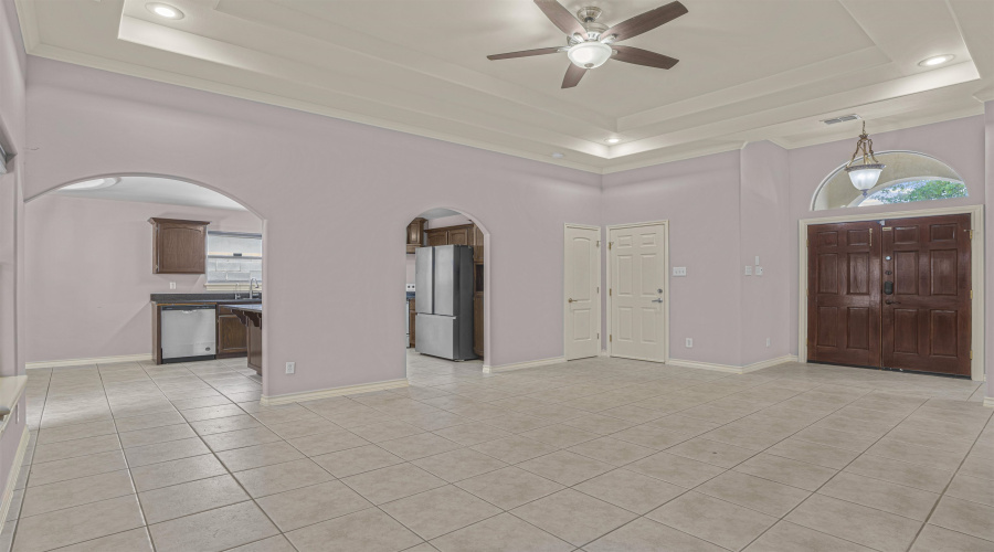 8710 Allegheny St, Laredo, Texas 78045, 4 Bedrooms Bedrooms, 5 Rooms Rooms,2 BathroomsBathrooms,Residential,For Sale,8710 Allegheny St,20261458