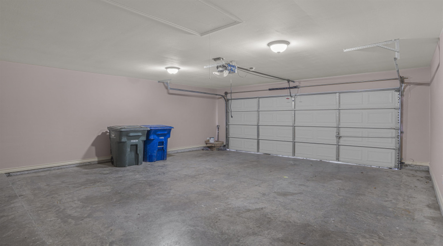 8710 Allegheny St, Laredo, Texas 78045, 4 Bedrooms Bedrooms, 5 Rooms Rooms,2 BathroomsBathrooms,Residential,For Sale,8710 Allegheny St,20261458