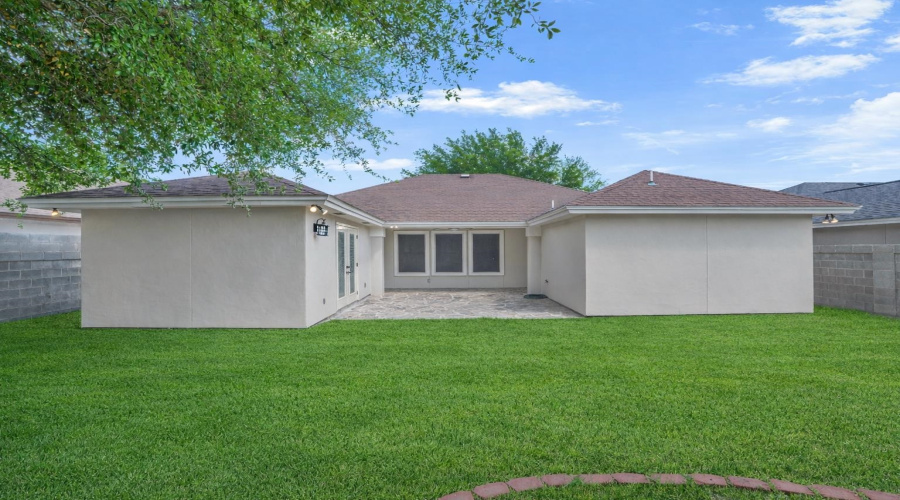 8710 Allegheny St, Laredo, Texas 78045, 4 Bedrooms Bedrooms, 5 Rooms Rooms,2 BathroomsBathrooms,Residential,For Sale,8710 Allegheny St,20261458