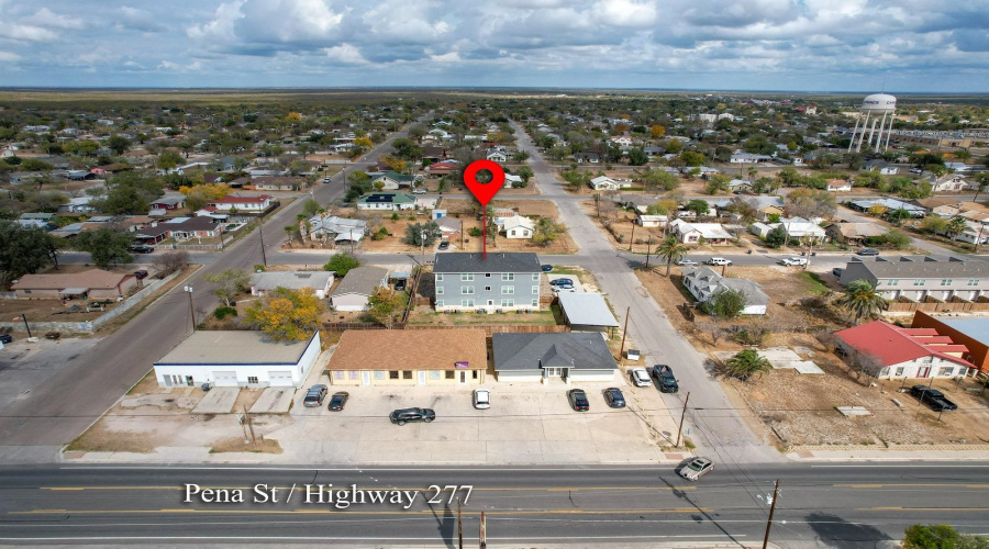 1200 W Houston St, Carrizo Springs, Texas 78834, ,Multi-family,For Sale,1200 W Houston St,20262377