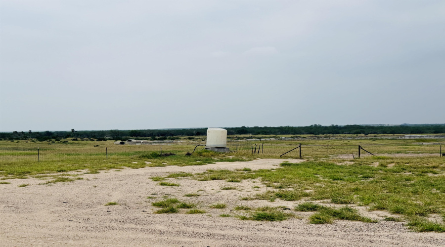 11746 S SH 359, Laredo, Texas 78043, 1 Bedroom Bedrooms, 51 Rooms Rooms,2 BathroomsBathrooms,Commercial/industrial,For Sale,11746 S SH 359,20262376
