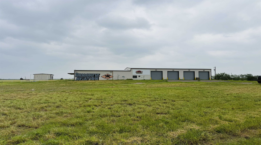 11746 S SH 359, Laredo, Texas 78043, 1 Bedroom Bedrooms, 51 Rooms Rooms,2 BathroomsBathrooms,Commercial/industrial,For Sale,11746 S SH 359,20262376
