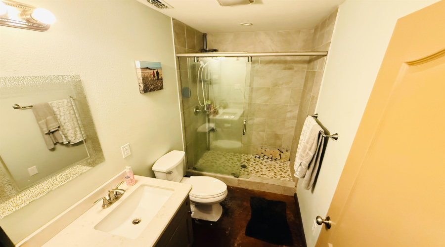 11746 S SH 359, Laredo, Texas 78043, 1 Bedroom Bedrooms, 51 Rooms Rooms,2 BathroomsBathrooms,Commercial/industrial,For Sale,11746 S SH 359,20262376