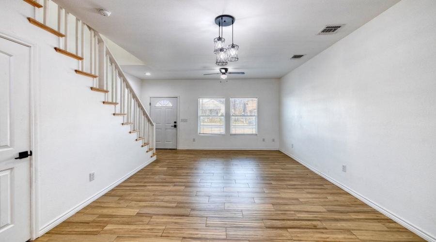 1100 W Houston St, Carrizo Springs, Texas 78834, ,Multi-family,For Sale,1100 W Houston St,20262378