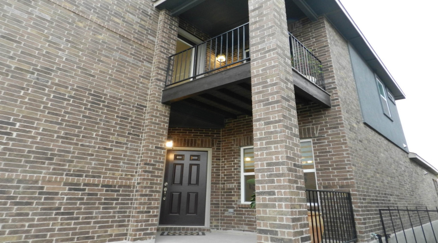718 Cavatina Dr., Laredo, Texas 78045, 5 Bedrooms Bedrooms, 9 Rooms Rooms,4 BathroomsBathrooms,Residential,For Sale,718 Cavatina Dr.,20262365