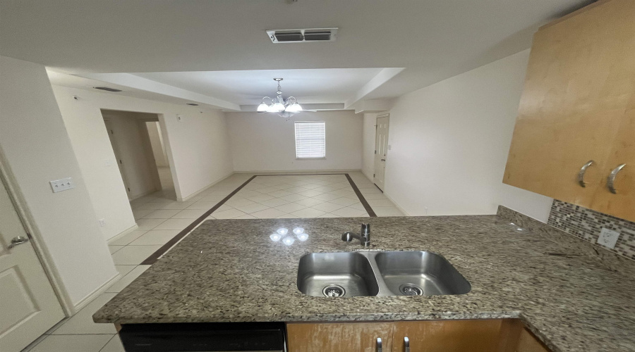 7615 Laguna Del Mar Ct, Laredo, Texas 78041, 2 Bedrooms Bedrooms, 3 Rooms Rooms,2 BathroomsBathrooms,Residential,For Rent,7615 Laguna Del Mar Ct,20262380