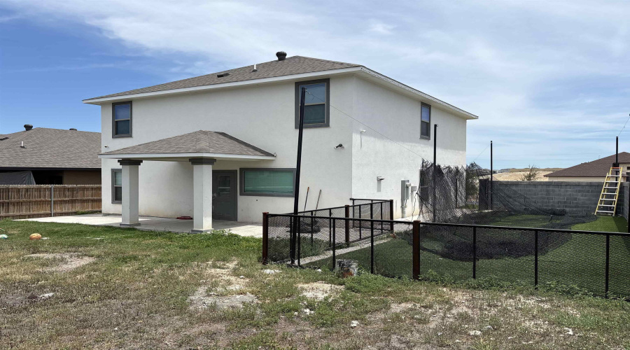 402 Placido Dr, Laredo, Texas 78045, 4 Bedrooms Bedrooms, 6 Rooms Rooms,3 BathroomsBathrooms,Residential,For Rent,402 Placido Dr,20262384