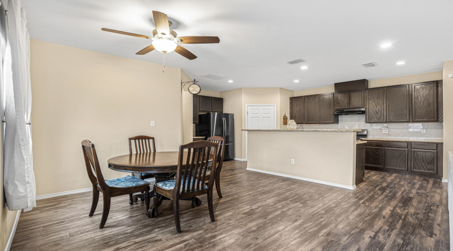 4421 Mercedes Dr, Laredo, Texas 78046, 3 Bedrooms Bedrooms, 3 Rooms Rooms,2 BathroomsBathrooms,Residential,For Sale,4421 Mercedes Dr,20262388