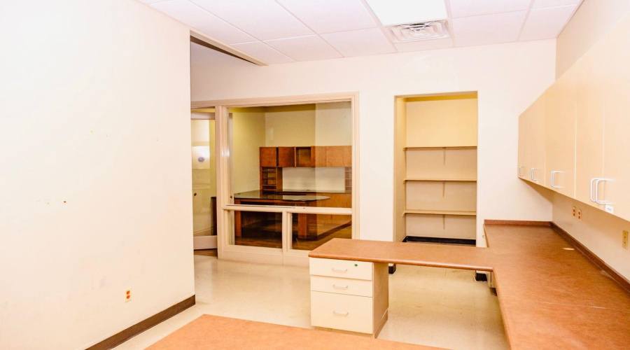 8607 McPherson Rd, Laredo, Texas 78045, 1 Room Rooms,2 BathroomsBathrooms,Commercial retail/office,For Rent,8607 McPherson Rd,20262395