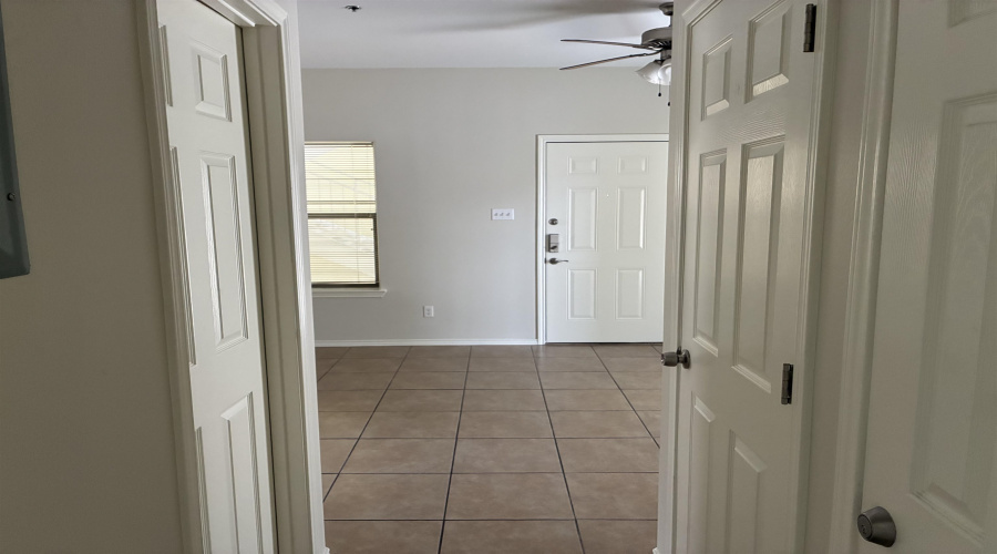 5402 Marcella Ave, LAREDO, Texas 78041, 1 Bedroom Bedrooms, 3 Rooms Rooms,1 BathroomBathrooms,Residential,For Rent,5402 Marcella Ave,20262392