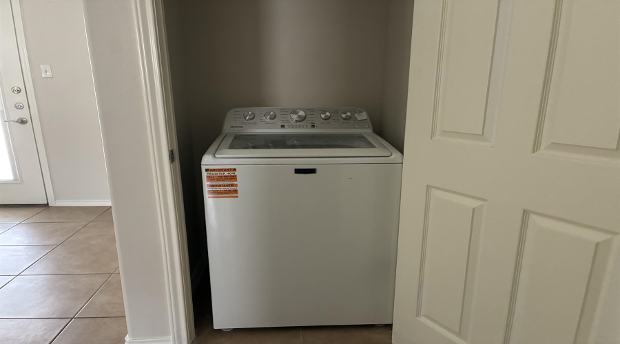 5402 Marcella Ave, LAREDO, Texas 78041, 1 Bedroom Bedrooms, 3 Rooms Rooms,1 BathroomBathrooms,Residential,For Rent,5402 Marcella Ave,20262392