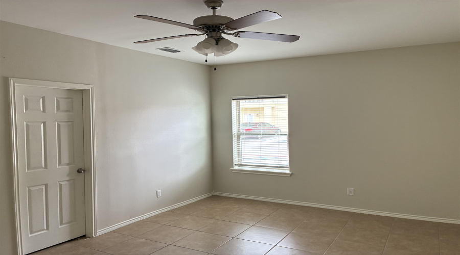 5402 Marcella Ave, LAREDO, Texas 78041, 1 Bedroom Bedrooms, 3 Rooms Rooms,1 BathroomBathrooms,Residential,For Rent,5402 Marcella Ave,20262392