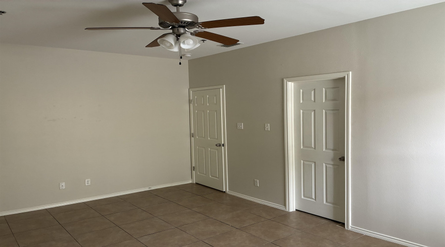 5402 Marcella Ave, LAREDO, Texas 78041, 1 Bedroom Bedrooms, 3 Rooms Rooms,1 BathroomBathrooms,Residential,For Rent,5402 Marcella Ave,20262392