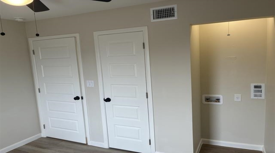 705 E Bustamante St, LAREDO, Texas 78041, 2 Bedrooms Bedrooms, 4 Rooms Rooms,1 BathroomBathrooms,Residential,For Rent,705 E Bustamante St,20262393