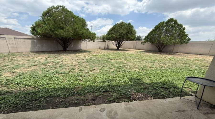 10706 International Blvd, LAREDO, Texas 78045, 2 Bedrooms Bedrooms, 5 Rooms Rooms,1 BathroomBathrooms,Residential,For Rent,10706 International Blvd,20262394